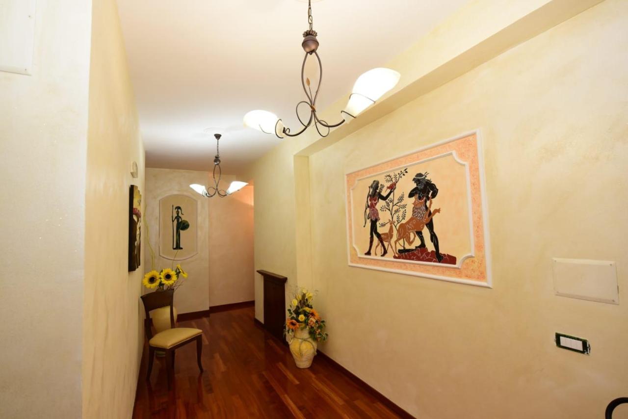 Albergo La Locanda Degli Apolidi アーテナ・ルカーナ エクステリア 写真